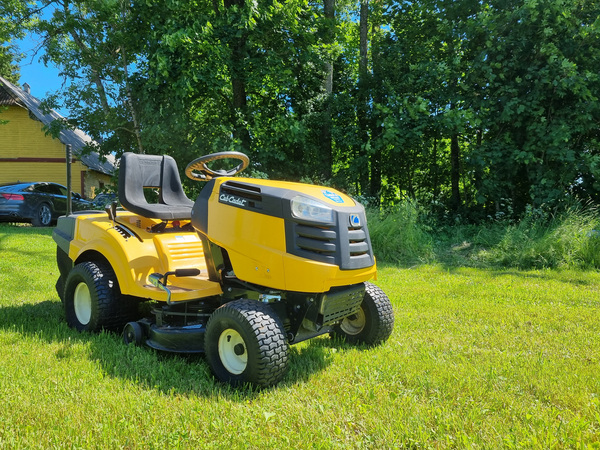 Murutraktor Cub cadet Lt2