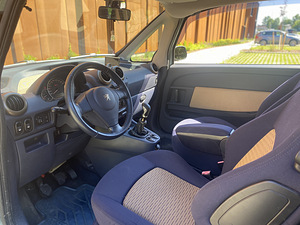 Peugeot 1007 1.4d 2005a. (7 foto / 11)