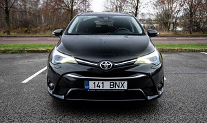 Toyota Avensis 1.8 (2 foto / 15)