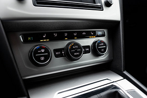 Volkswagen Passat (13 foto / 14)