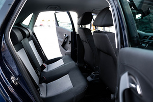 Volkswagen Polo (9 foto / 14)