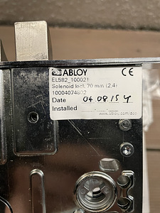 Assa Abloy EL582 solenoidlukk (6 foto / 6)