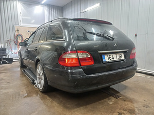 Mercedes bens E 270 (4 foto / 12)