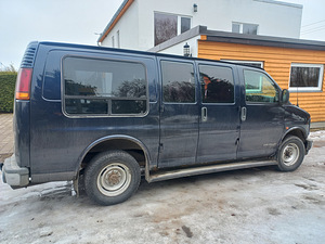Chevrolet 2500 Van (4 фото из 12)