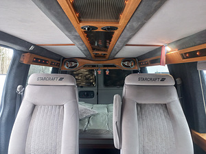 Chevrolet 2500 Van (10 фото из 12)