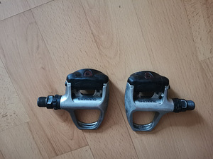 Klippideta maanteepedaalid Shimano (1 foto / 3)