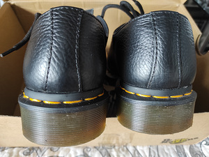 Martens. Dr.Martens (7 фото из 10)