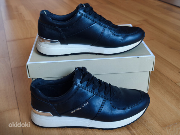 Michael Kors tossud