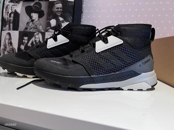 Зимние ботинки Adidas 38 (фото #1)