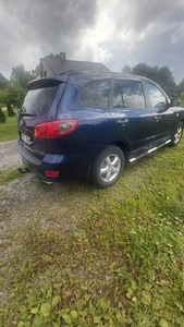 Hyundai Santa Fe 2.2 d 114 kw. 2009 a (2 foto / 7)