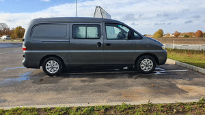 Hyundai h-1 2.5td (3 foto / 7)