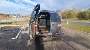 Hyundai h-1 2.5td (7 foto / 7)