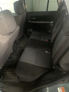 Suzuki Grand Vitaro (7 foto / 9)