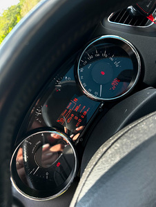 Peugeot 5008 84kw 7koht (4 foto / 12)