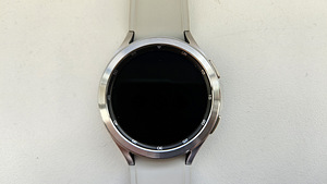 Samsung Galaxy Watch 4 Classic, 46 мм, LTE. (3 фото из 4)