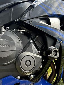 Honda CBR 600rr 2007 (5 foto / 10)