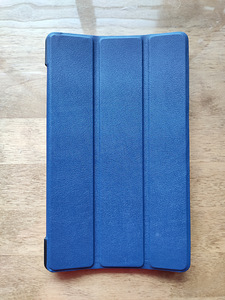 Uus Lenovo Tab3 8 KWmobile Smart Cover (1 foto / 3)