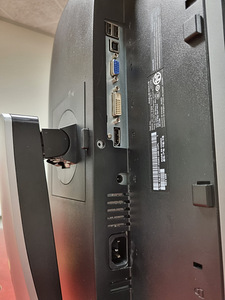 Dell UltraSharp U2412Mb 24" Full HD IPS (7 foto / 10)