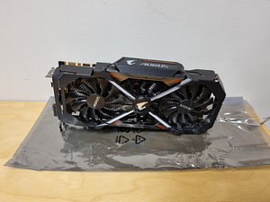 Gigabyte AORUS GeForce® GTX 1080 Ti 11GB GDDR5X (3 foto / 5)