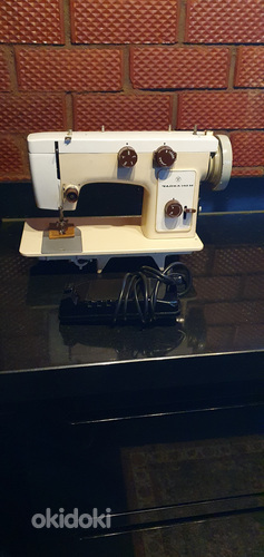 Швейная машинка Чайка (фото #1)