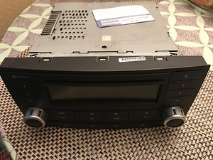 Volkswagen toureg cd-radio player (3 foto / 3)