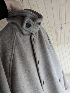 MKI Miyuki Zoku Meeste Oversize Mantel Villast (6 foto / 6)