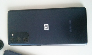 Samsung galaxy s20 fe 128gb (1 foto / 4)