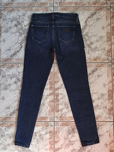 Guess teksad, originaal, suurus 25 (3 foto / 6)