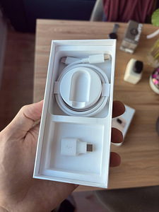 Google Pixel 8 128gb (10 фото из 10)