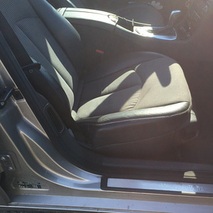 В хорошeм состоянии Mercedes-Benz 270, CDI (10 фото из 10)