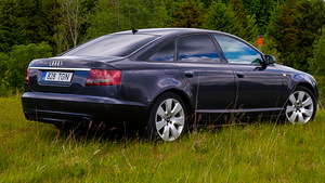Audi A6 S line 3.2 188 kw Quattro (6 foto / 9)