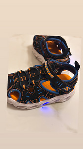 Skechers (6 фото из 6)