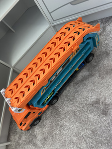 Hot wheels auto (3 foto / 3)