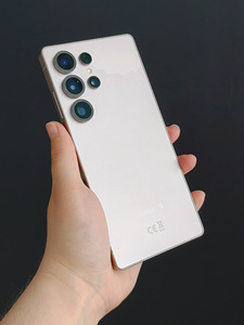Samsung S25 Ultra (5 foto / 6)