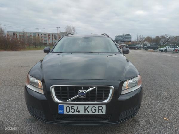 M: Volvo v70. 2.0TD 100kw 2009a. (foto #1)