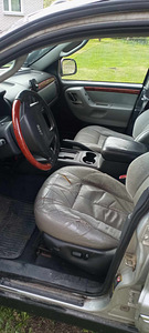 M/V: Jeep grand cherokee 2.7 120kw (2 foto / 13)