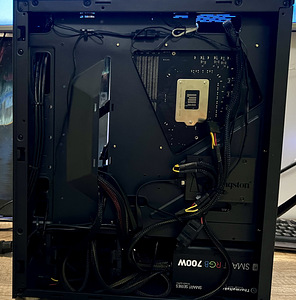 Mänguriarvuti – Intel Core i7-9700K, RTX 3060 Ti, 32GB RAM (3 foto / 6)