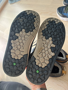 Jalatsid poisile s. 35-36,5 Viking, Skechers, Nike, Vans (4 foto / 6)