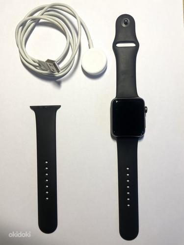 Apple Watch 3 | 42 мм | Черный (фото #1)
