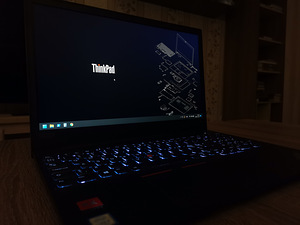 Lenovo Thinkpad Windows 11 Pro (2 foto / 3)