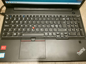 Lenovo Thinkpad Windows 11 Pro (3 foto / 3)