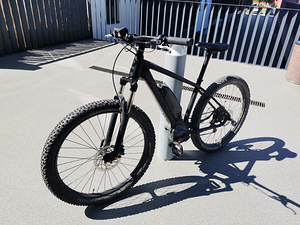 Germany SERIOUS BEAR PEAK 8000 27,5+" Electric MTB Black (6 foto / 7)