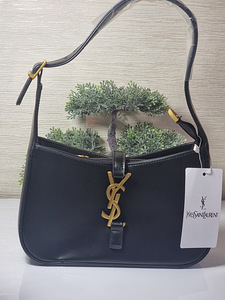 YSL kott (1 foto / 3)