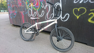 BMX Mongoose (3 фото из 5)