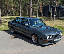 BMW 520 e28, 1984