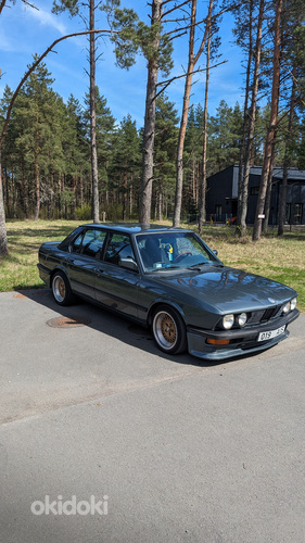 BMW 520 e28 (фото #1)