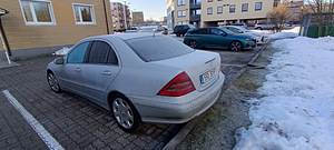 Mercedes benz c320 (1 foto / 3)