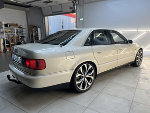 AUDI A8 D2 4.2 228KW (4 foto / 8)