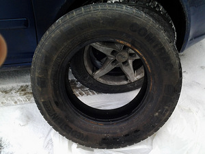 Suverehvid Vredestein 15c/215/70 (2tk) (2 foto / 2)