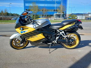 BMW k1200s (2 foto / 9)